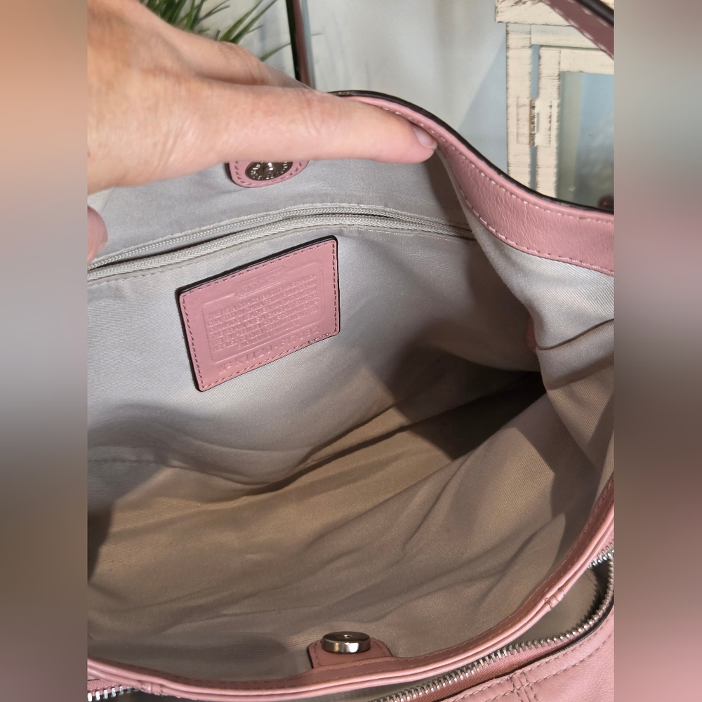 Coach Soho Lynn Hobo Bag Rose Pink Leather - Picture 12 of 15